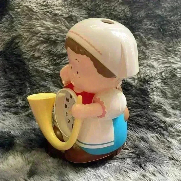 Vintage Citizen Alarm  Clock Child with Swiss Horn Very Loud Alarm 6 1/2" tall - Picture 3 of 17